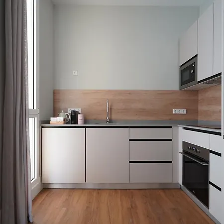 Numa Prestigio * إشبيلية